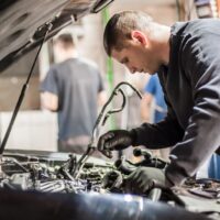Can Auto Mechanics Collect Workers’ Compensation?
